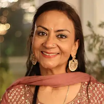 Dr. Anantbir Kaur, dentist and owner of Klinik Pergigian Setia